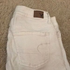 White jeans American eagle
